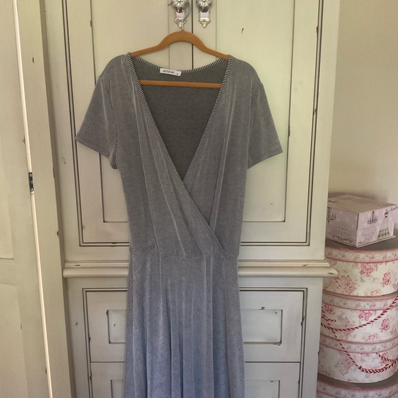 Summer Dresses and top - Picture 5 of 10